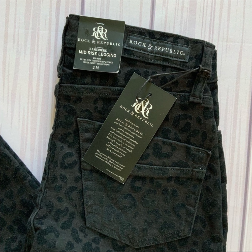 NWT Rock & Republic Black Mid Rise Kashmiere Animal Print Legging Jeans, Size 2 - Picture 5 of 12